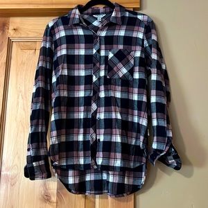 Orvis-Long sleeve plaid button down shirt